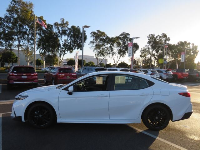 2026 Toyota CAMRY SE