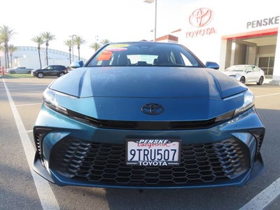 2025 Toyota CAMRY SE