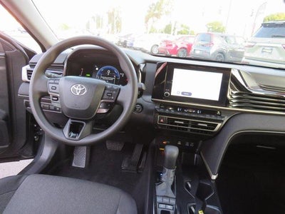 2025 Toyota CAMRY LE