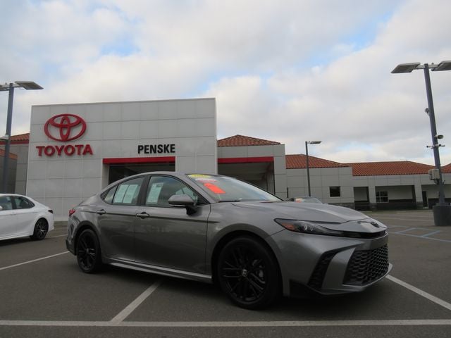 2025 Toyota CAMRY SE