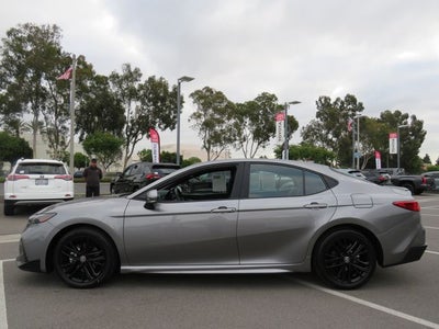 2025 Toyota CAMRY SE
