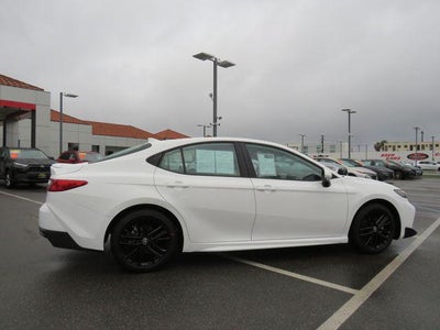 2026 Toyota CAMRY SE