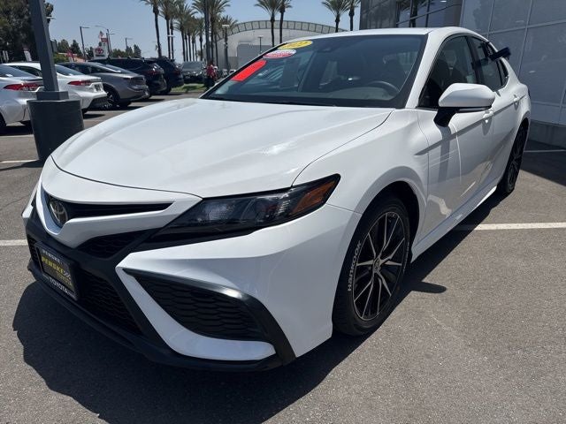 2022 Toyota CAMRY SE