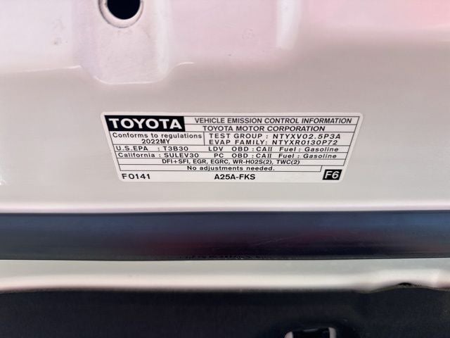 2022 Toyota CAMRY SE