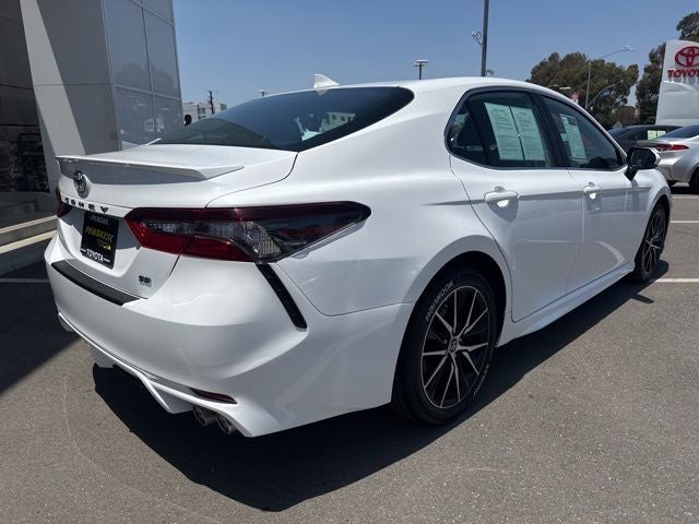 2022 Toyota CAMRY SE