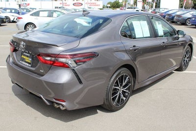 2024 Toyota Camry SE