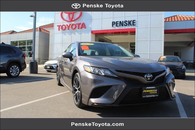 2020 Toyota Camry SE