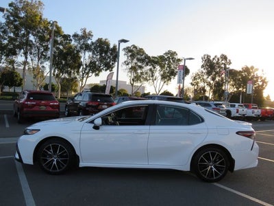 2023 Toyota CAMRY SE