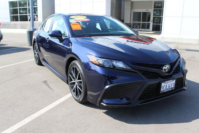 2022 Toyota Camry SE
