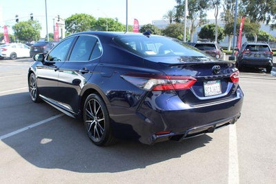 2022 Toyota Camry SE
