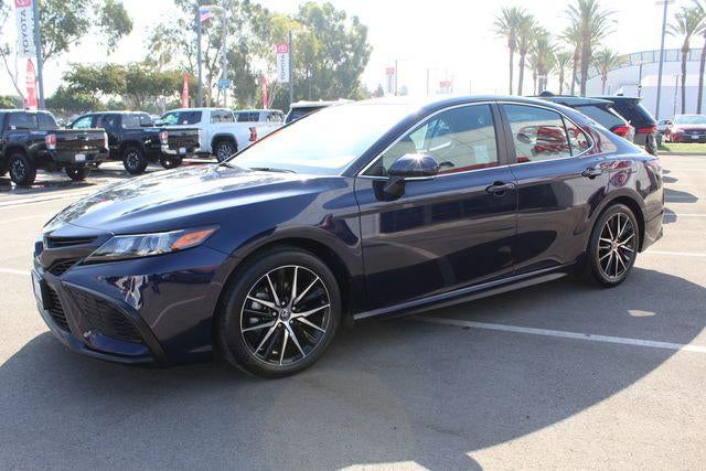 2022 Toyota Camry SE