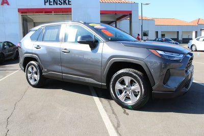 2025 Toyota RAV4 Hybrid XLE