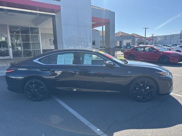 2025 Lexus ES 300h 300h F SPORT Design