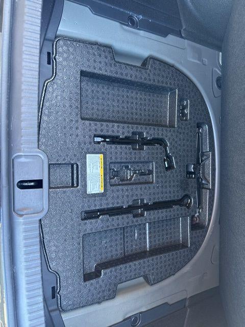 2025 Lexus ES 300h 300h F SPORT Design