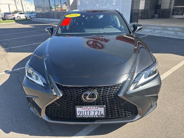 2025 Lexus ES 300h 300h F SPORT Design