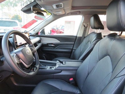2025 Toyota GRAND HIGHLANDER Limited