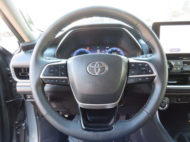 2025 Toyota GRAND HIGHLANDER Limited