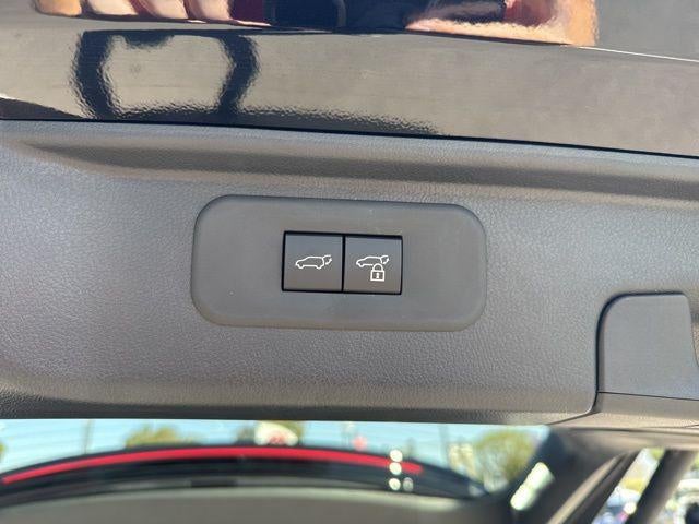 2026 Toyota GRAND HIGHLANDER HEV Nightshade Edition