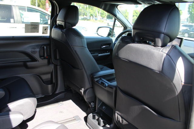 2026 Toyota Sienna Woodland Edition 7 Passenger