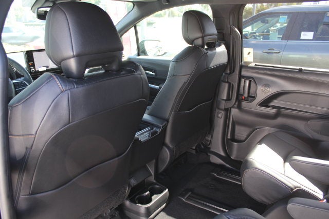 2026 Toyota Sienna Woodland Edition 7 Passenger