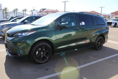 2026 Toyota Sienna Woodland Edition 7 Passenger