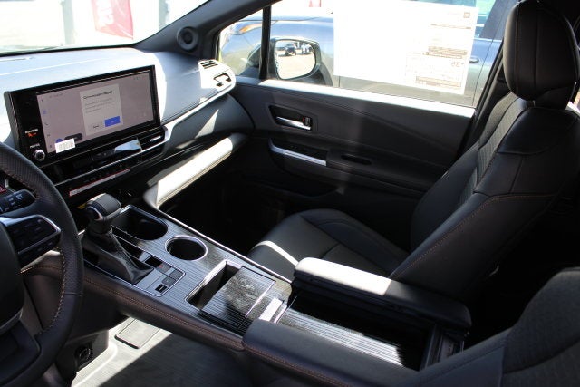 2026 Toyota Sienna Woodland Edition 7 Passenger