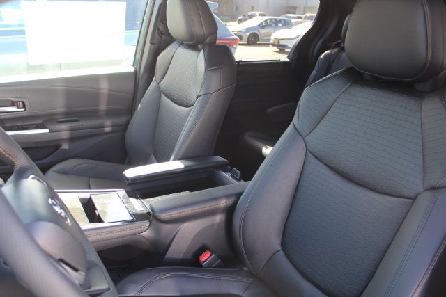 2026 Toyota Sienna Woodland Edition 7 Passenger