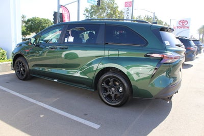 2026 Toyota Sienna Woodland Edition 7 Passenger