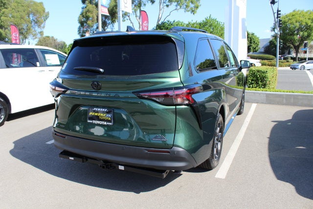 2026 Toyota Sienna Woodland Edition 7 Passenger