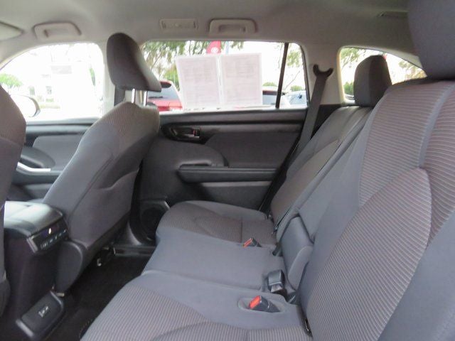 2022 Toyota Highlander L