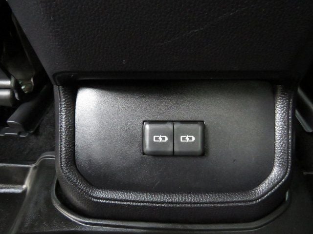 2022 Toyota Highlander L