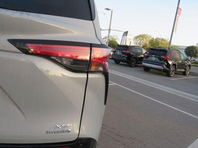 2023 Toyota SIENNA XSE AWD XSE 7 Passenger