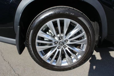 2026 Toyota Highlander Hybrid Hybrid Platinum