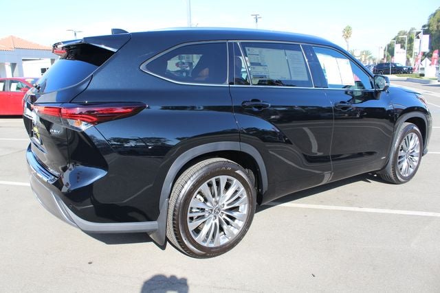 2026 Toyota Highlander Hybrid Hybrid Platinum