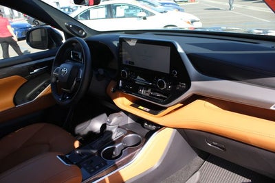 2026 Toyota Highlander Hybrid Hybrid Platinum