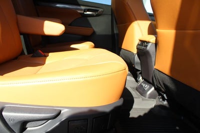 2026 Toyota Highlander Hybrid Hybrid Platinum