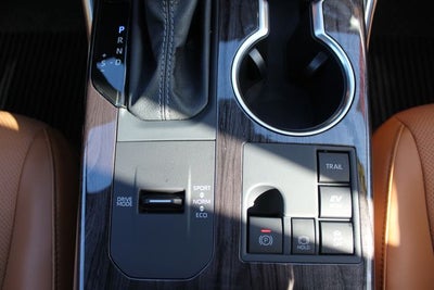 2026 Toyota Highlander Hybrid Hybrid Platinum