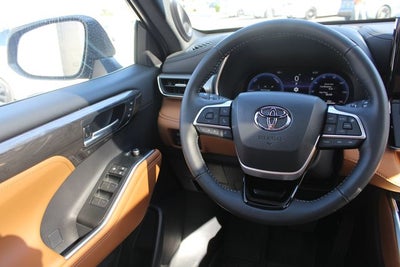 2026 Toyota Highlander Hybrid Hybrid Platinum