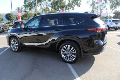 2026 Toyota Highlander Hybrid Hybrid Platinum