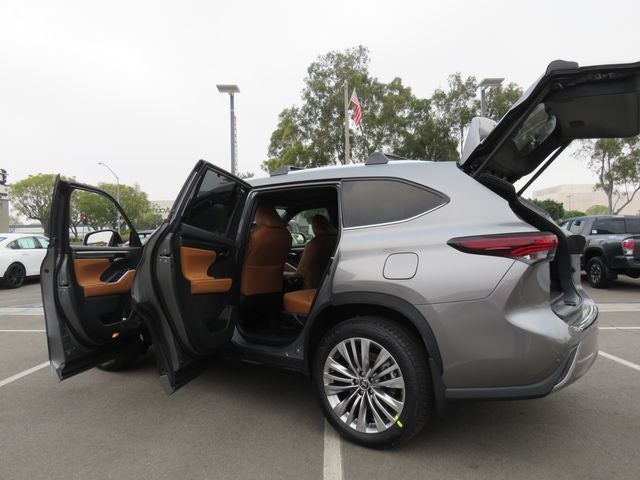 2026 Toyota Highlander Hybrid Hybrid Platinum