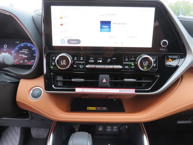 2026 Toyota Highlander Hybrid Hybrid Platinum