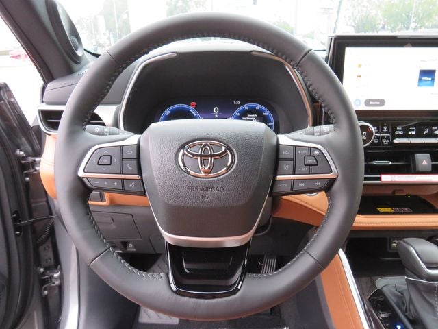 2026 Toyota Highlander Hybrid Hybrid Platinum