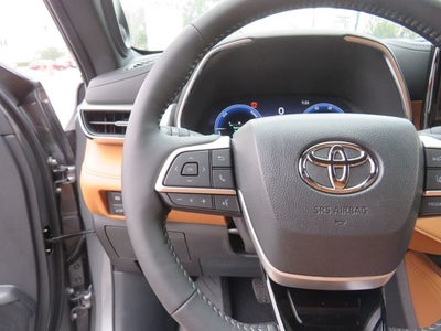 2026 Toyota Highlander Hybrid Hybrid Platinum