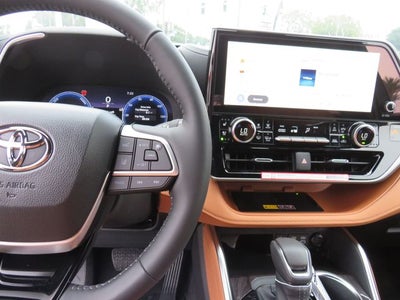 2026 Toyota Highlander Hybrid Hybrid Platinum