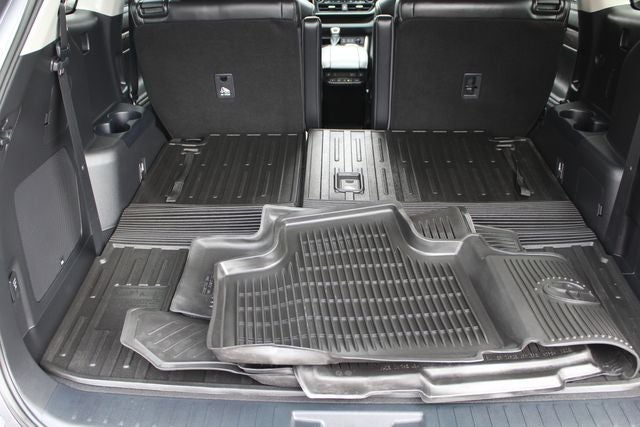 2022 Toyota Highlander Hybrid Platinum