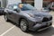 2022 Toyota Highlander Hybrid Platinum