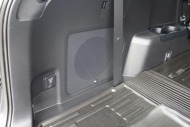 2022 Toyota Highlander Hybrid Platinum