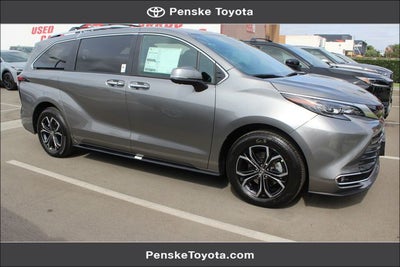 2026 Toyota Sienna Platinum 7 Passenger