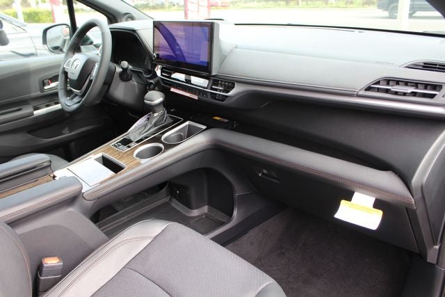 2026 Toyota Sienna Platinum 7 Passenger