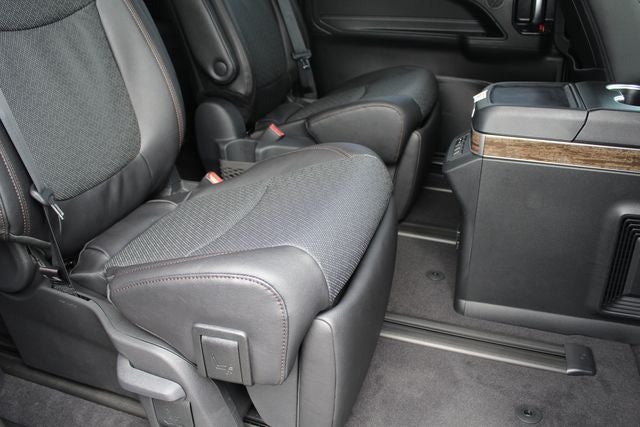 2026 Toyota Sienna Platinum 7 Passenger